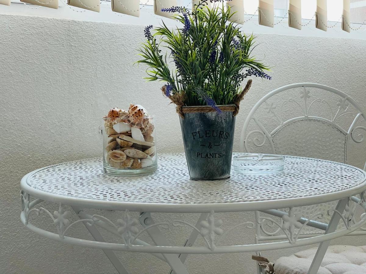 Apartment Kara Sea View 마마이아 외부 사진